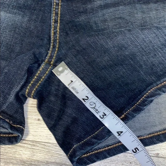 Arizona Jean Company Blue Jean Shorts Classic Style Size 9 - Picture 6 of 6